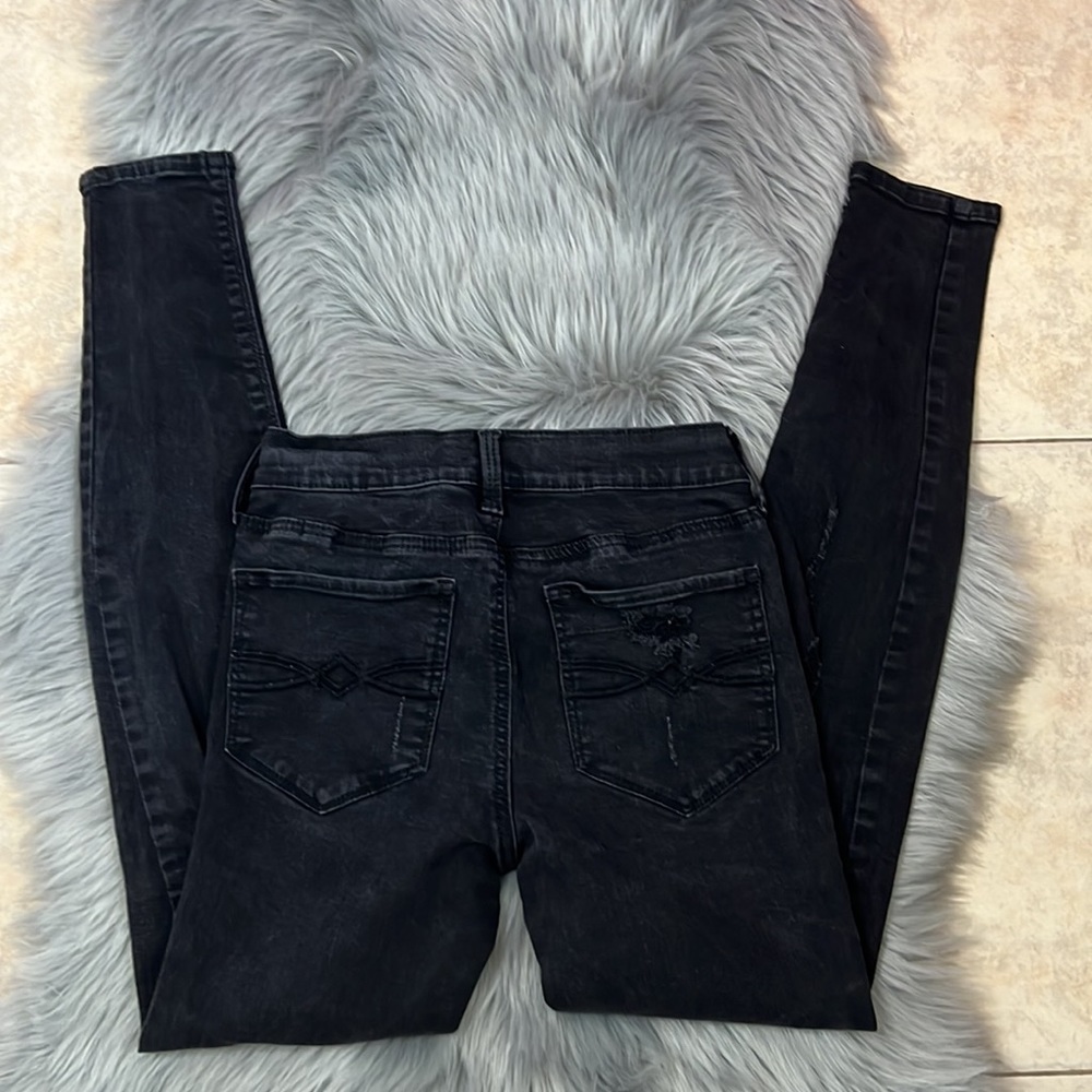 EUC Mudd Low Rise Skinny Distressed Jeans sz 3 - Picture 5 of 5